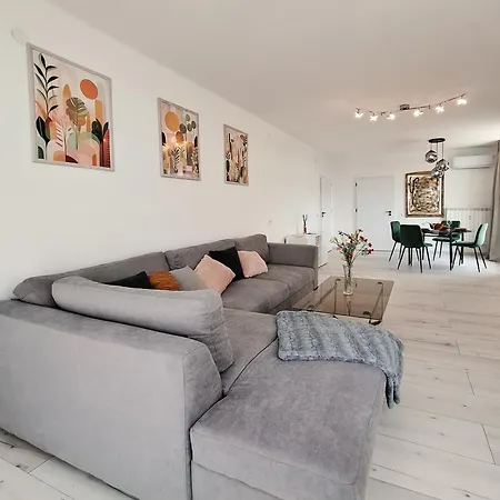 Duna Panorama -two-bedroom With Terrace
