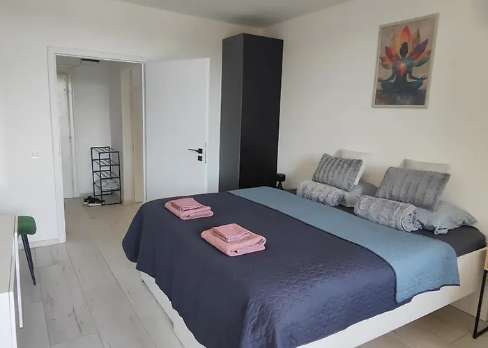 Duna Panorama -two-bedroom With Terrace Apartamento