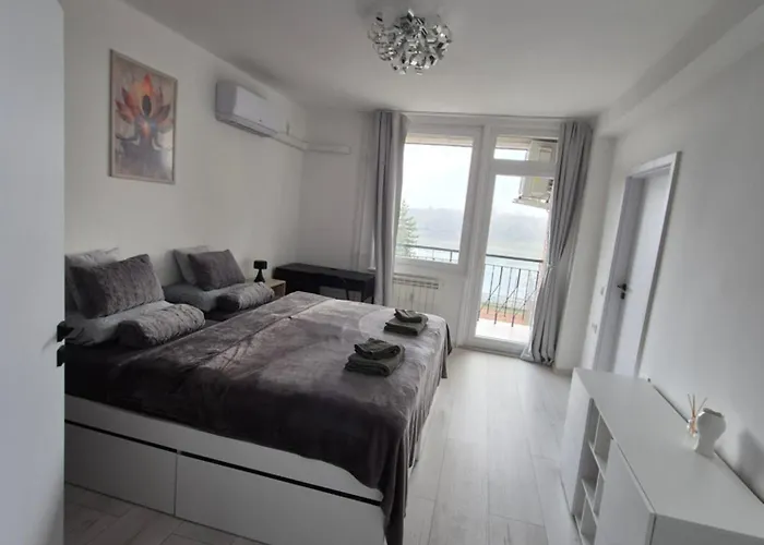 Duna Panorama -two-bedroom With Terrace 아파트 *